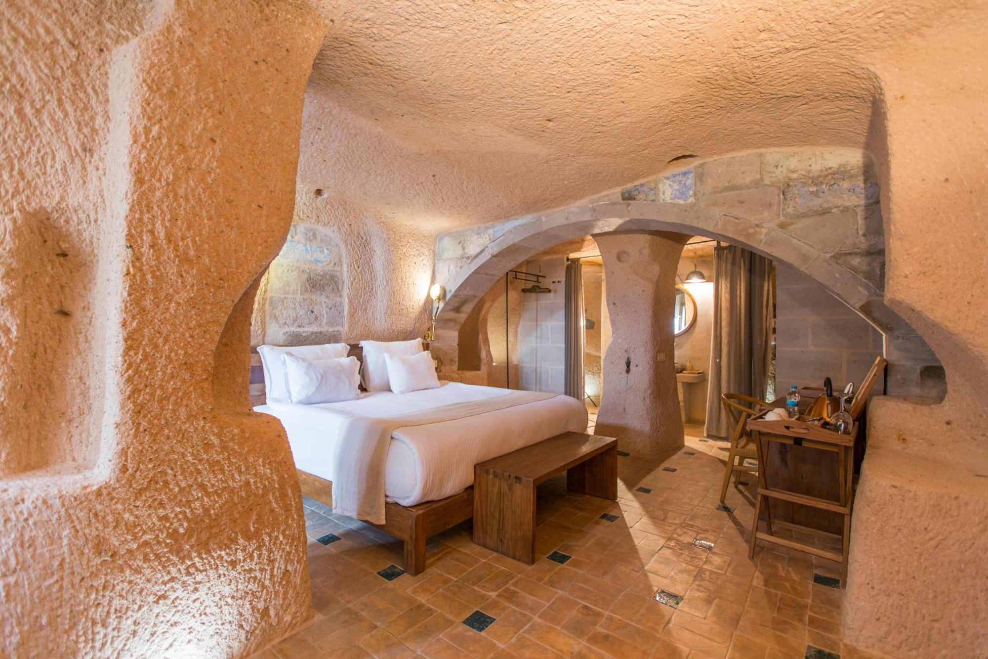 Millstone Cave Suites Hotel Uchisar Exterior photo