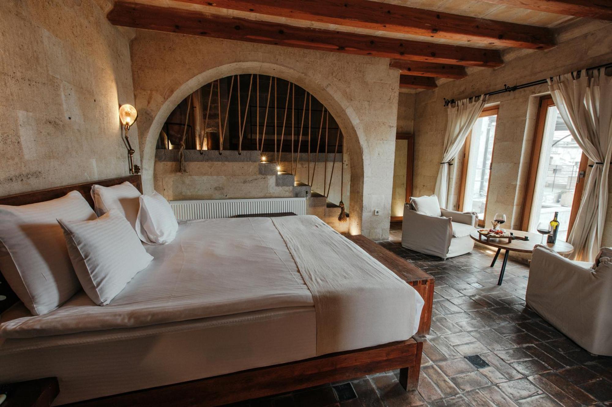 Millstone Cave Suites Hotel Uchisar Exterior photo