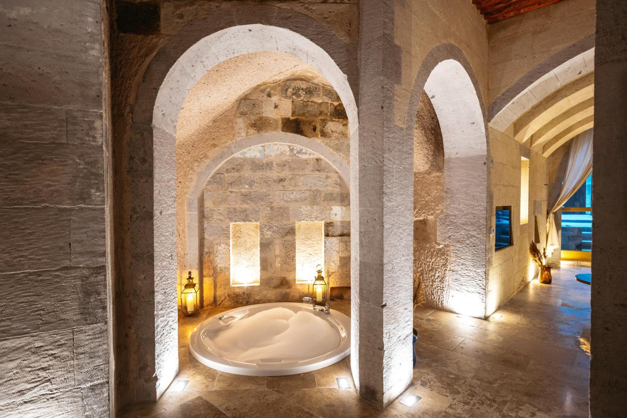 Millstone Cave Suites Hotel Uchisar Exterior photo