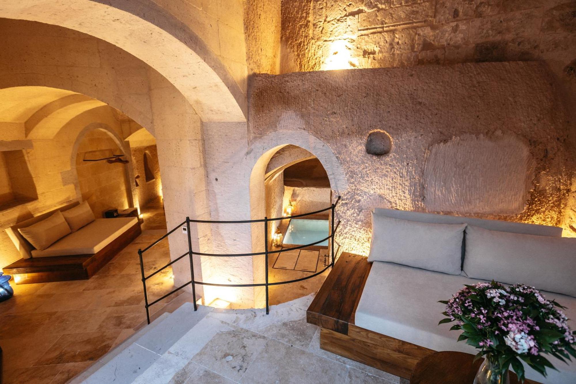 Millstone Cave Suites Hotel Uchisar Exterior photo